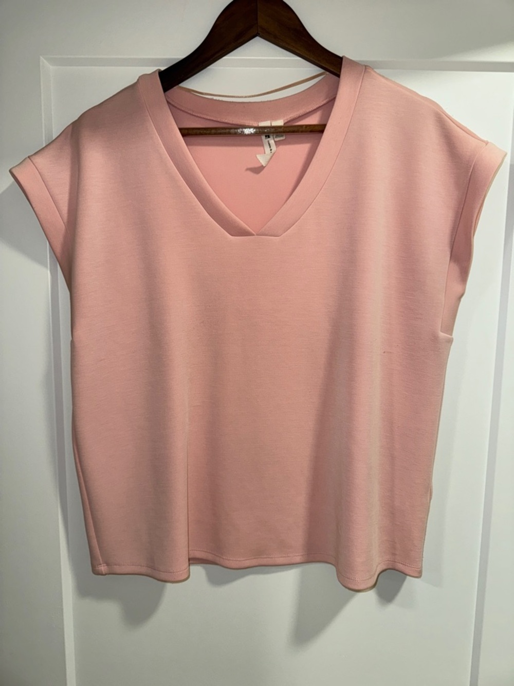 Cable & Gauge Blush Pink V-Neck Cap Sleeve Top